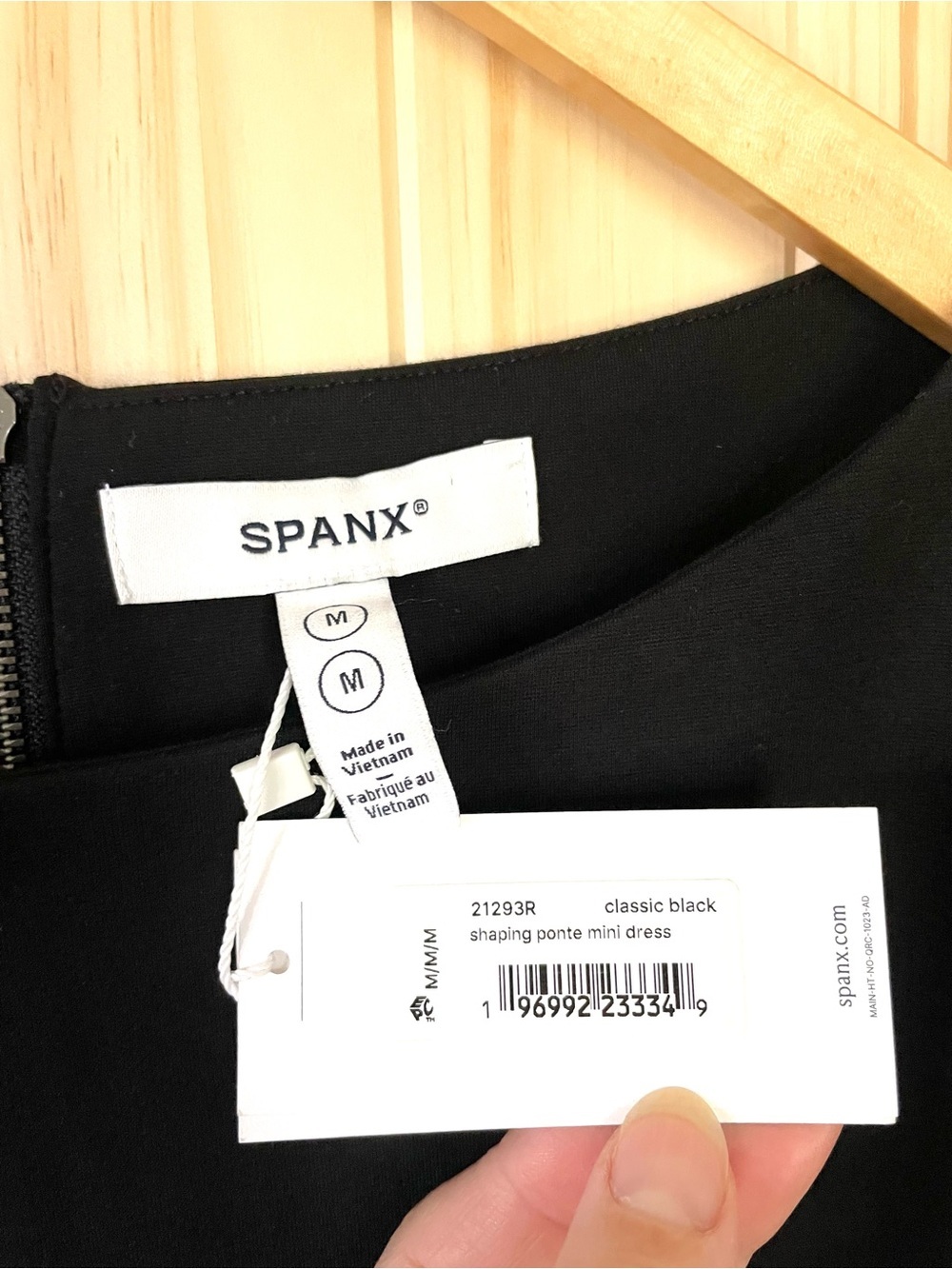Spanx Shape Ponte Mini Dress Sz M Classic Black Minimalist Office Chic Workwear - Picture 7 of 11